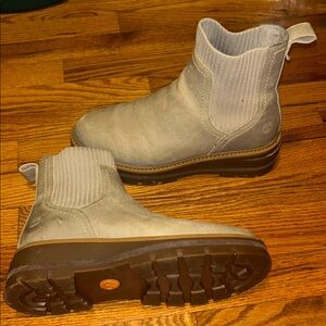 Timberland Gray Leather Chelsea Boots with Ribbed Ankle